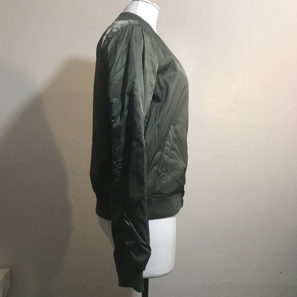 🎁 Xhilaration women’s/junior bomber jacket - Picture 2 of 8